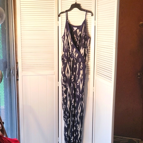 Xhilaration Navy Blue And White Abstract And Flowered SZM T Straped Jumpsuit - Picture 1 of 8